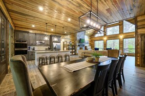 Interior - Pine View Paradise|Luxury|Sleeps 19 (Broken Bow)