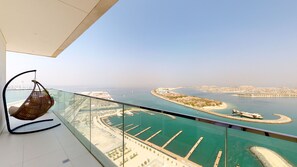 Luxury-Apartment, 2 Schlafzimmer, Nichtraucher, Meerblick | Blick vom Balkon