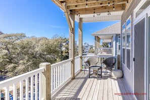 Property grounds - Arendelle - Beautiful 5 BR Home on a Quiet Street. Elevator & Pet Friendly! (Surf City)