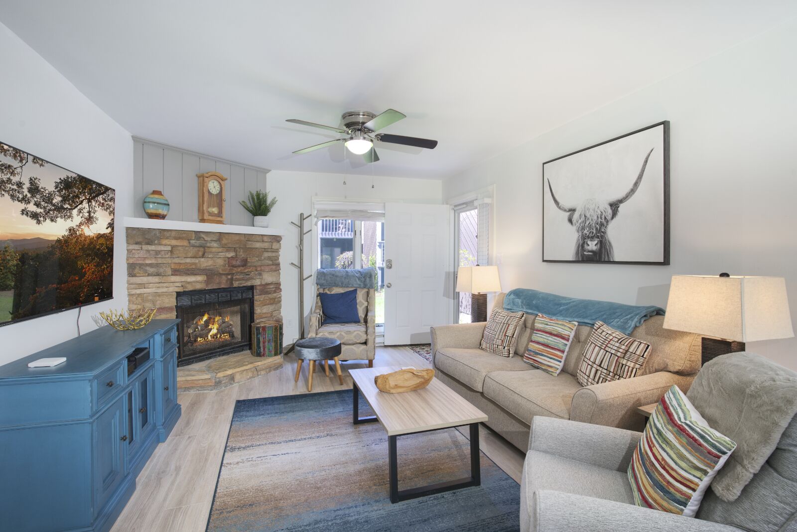 Charming Royal Refuge a Short Walk to Town in Blowing Rock