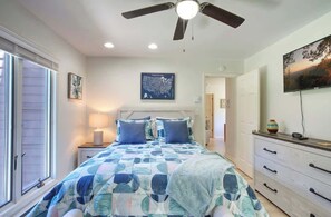 2 bedrooms, iron/ironing board, free WiFi, bed sheets