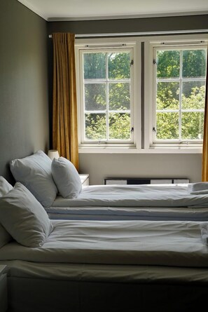 Kamar Quadruple Keluarga | Setrika/meja setrika dan seprai linen