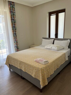 Elite Duplex, 2 Bedrooms, 2 Bathrooms | Premium bedding, soundproofing, bed sheets - Grand Teoshan Otel ve Tatil Evleri (Seferihisar)
