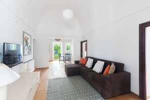 35-inch TV with digital channels - Villa Marangi by Wonderful Italy (Noci)