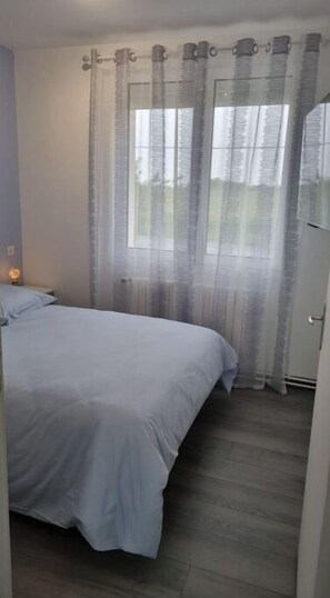 3 chambres, draps fournis