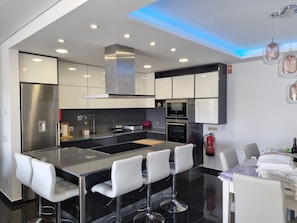 Private kitchen - Baleal Luxury sea view apartment -5 min from the beach (Ferrel)