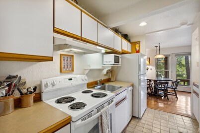 Hillside Whitefish Lake Condo 16CD | 2 Bed, 1 Bath