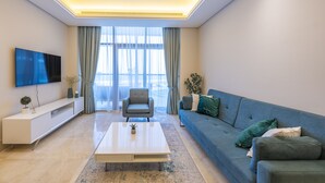 Unclassified image, 3 of 13, button - Cozy beachfront 1 bedroom apartment -Th8 (Dubai)