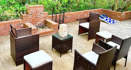 Columbia Lakeview Oasis - King Suite