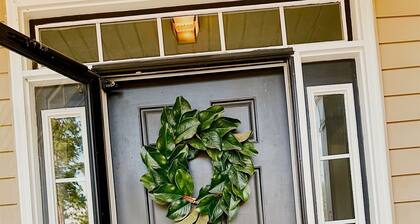 Columbia Lakeview Oasis - King Suite