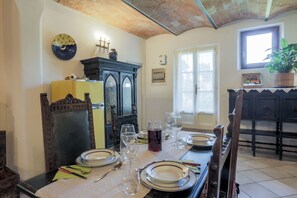 تناول الطعام