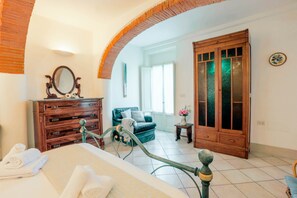 2 makuuhuonetta, ilmainen Wi-Fi, vuodevaatteet