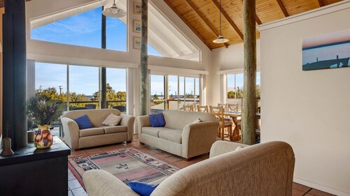 11 Ellensford Terrace