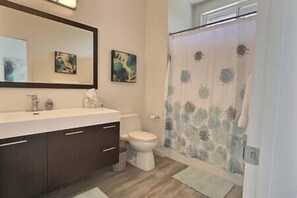 Asciugacapelli, asciugamani, sapone