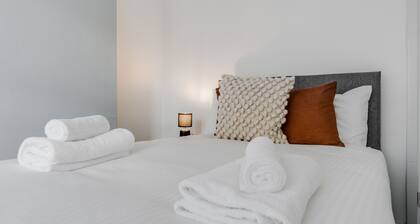 Vichy - Strathcona Suites, 3 Beds Houses in Wavertree