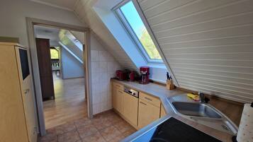 Kühlschrank, Ofen, Herdplatte, Geschirrspüler