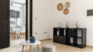 Vila | Área de estar | TV 35 polegadas com canais digitais