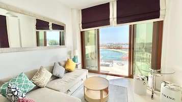 Apartment (0 Bedroom) | Front of property