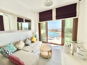 Căn hộ (0 Bedroom) | Mặt tiền nơi lưu trú