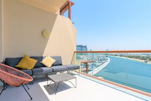 Căn hộ (0 Bedroom) | Ban công