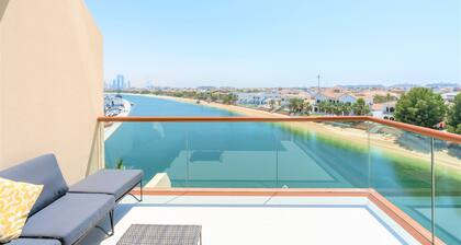 Luxurious Studio With Breath-taking Palm Views