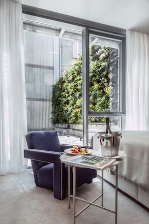 Met Boutique Hotel