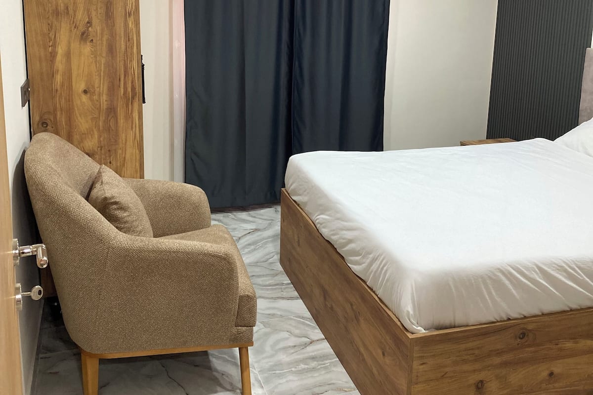 Comfort-Apartment, 1 Schlafzimmer | Hochwertige Bettwaren, Schreibtisch, kostenloses WLAN
