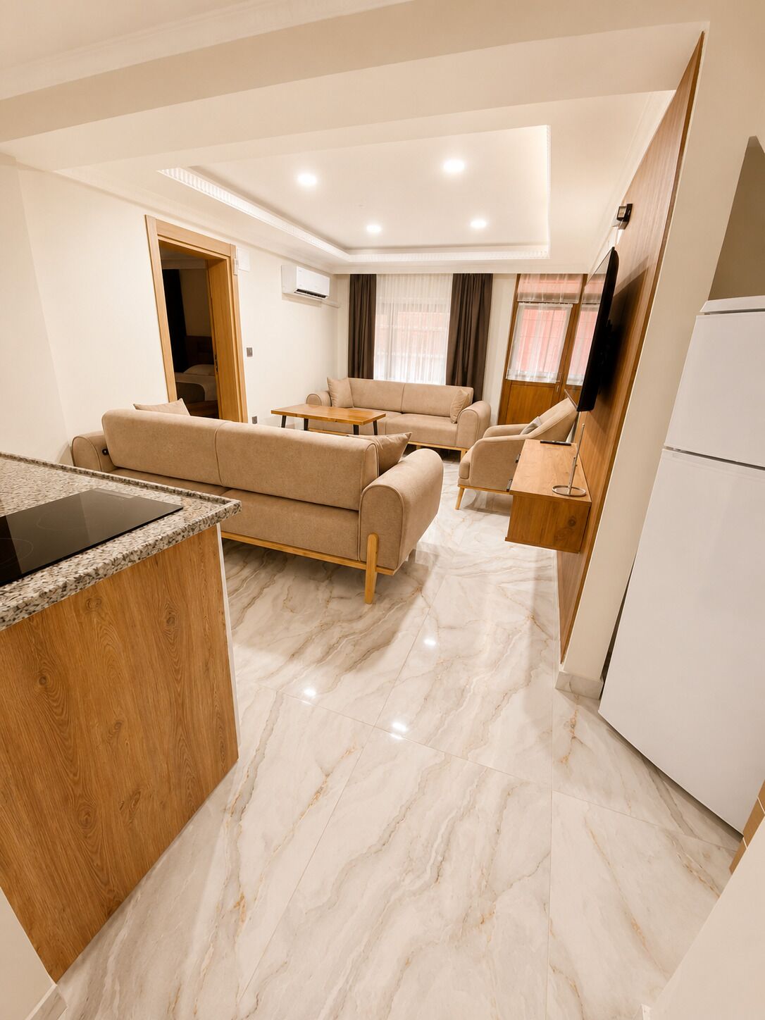 Appartement Confort, 1 chambre | Aire de séjour | Téléviseur à DEL de 40 po avec télévision par satellite