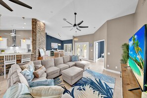 Smart TV, offices - Paradise Point: Beautiful Pool Home in Beachview! (Sanibel)