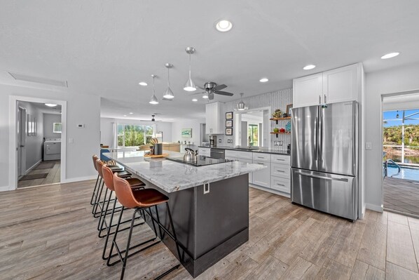 Fridge, microwave, oven, stovetop - Shell Haven: Updated Pool Home, Golf Cart, Dogs OK (Sanibel)
