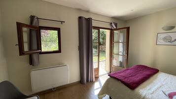 Colchones con efecto memoria, cortinas blackout y wifi gratis