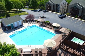 Pool - 2BR Lake Escape by SDC & TR Lake 4-5 (Branson)