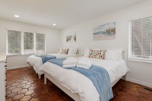 3 camere, ferro/asse da stiro, Wi-Fi gratuito, lenzuola