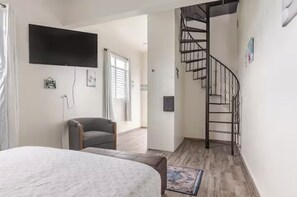 1 bedroom, desk, iron/ironing board, free WiFi