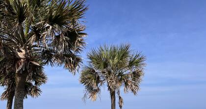 Featured! Raised Beach Cottage!! Beach Bums Paradise 3 bdrm 2 bath #8008