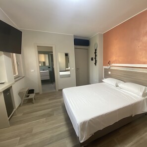 Comfort Room, 1 Double Bed | Premium bedding, down duvets, pillow-top beds, desk - Vatikurca (San Nicola Arcella)