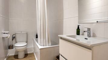 Familienapartment | Badezimmer | Haartrockner