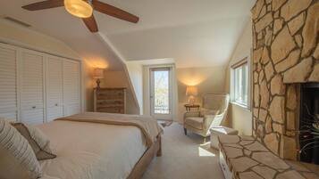 5 bedrooms, iron/ironing board, free WiFi, bed sheets