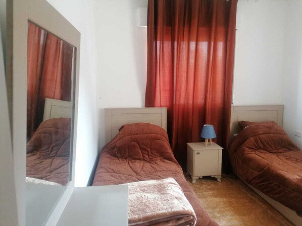 2 bedrooms