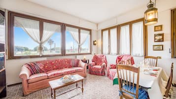 Televisión de pantalla plana de 21 pulgadas con canales por cable