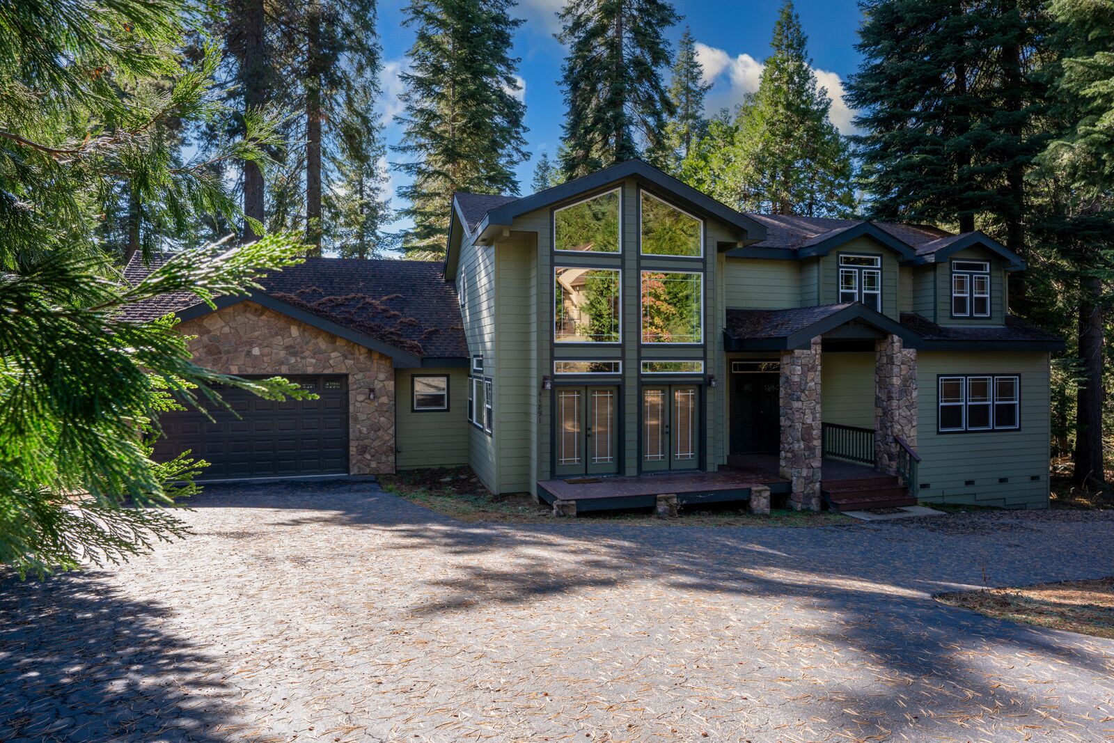 Timber Lodge | 5 Min to Shaver Lake!