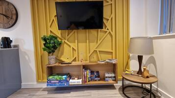 Apartment, 1 Queen Bed with Sofa bed | Interior