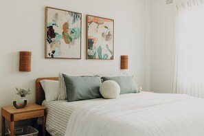 4 chambres, fer et planche à repasser, Wi-Fi gratuit, draps fournis