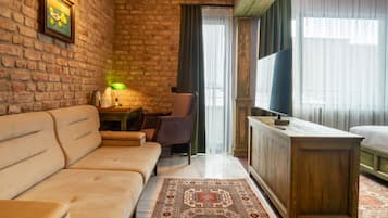 Standard Room, 1 Bedroom, Non Smoking | Premium bedding, in-room safe, individually decorated