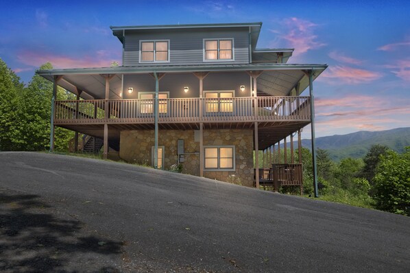 Cabin, Multiple Bedrooms | Exterior