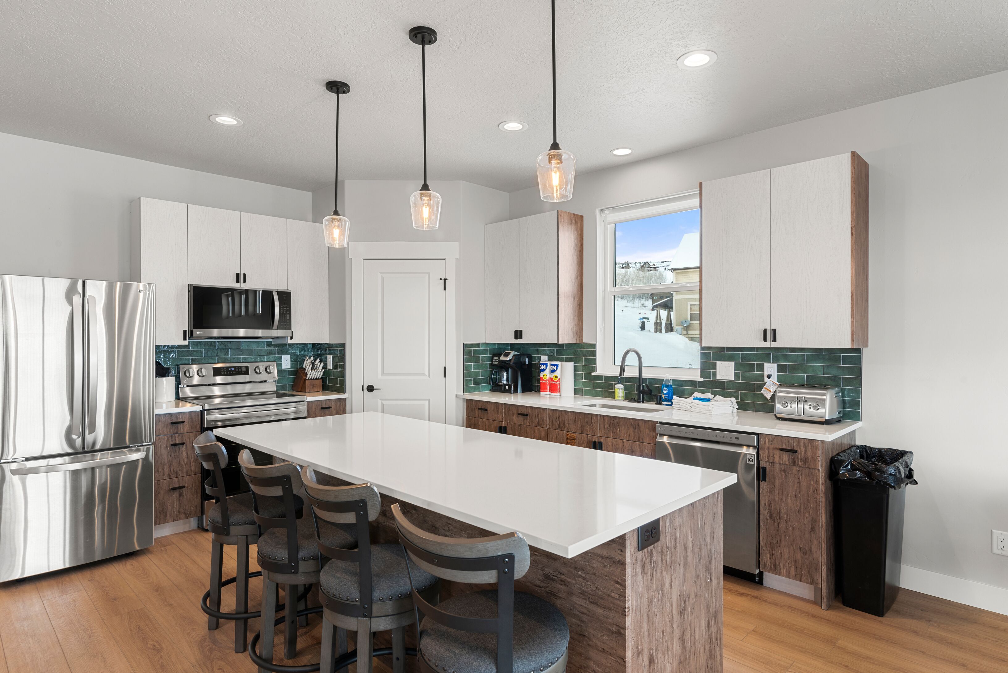 Harbor Haven at Lochwood (Sleeps 20) Hot Tub, Luxury, Family, Marina, Fun