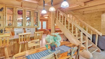 Hytte, 2 soverom | Spiseområde