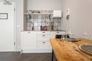 Dining - Swan Double Studio for 2 (Reykjavík)