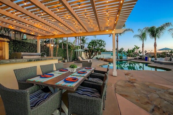 House, 5 Bedrooms | Outdoor dining - 1185 Tamarack 4 Bedroom Home by RedAwning (Carlsbad)