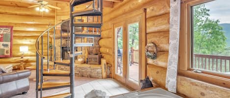Cabin, 2 Bedrooms | Bathroom | Towels, toilet paper